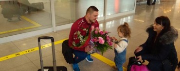 Aurelia najszczęśliwsza, bo tata wrócił!