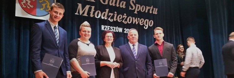 "OJCIEC" MATEUSZ I JEGO SILNE DZIECI NAGRODZENI!