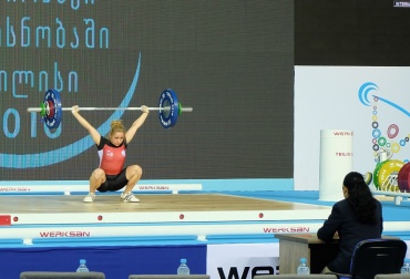 MŚ U20 W TBILISI. KINGA MRÓZ 14. W KAT. 53 KG.
