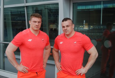 ADRIAN I TOMASZ ZIELIŃSCY SĄ JUŻ RIO DE JANEIRO. POŁAMANIA SZTANGI PANOWIE!