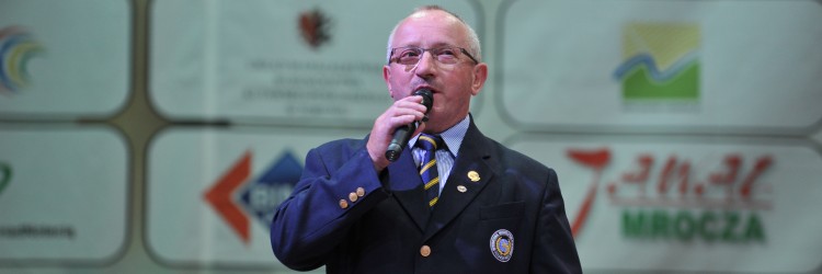 NASZ CZŁOWIEK W RIO PRZY SĘDZIOWSKIM STOLIKU