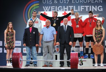 PAWEŁ SZMEJA Z MEDALEM NUMER DZIESIĘĆ! MARCIN IZDEBSKI - CZWARTY W KAT. 94 KG U17.
