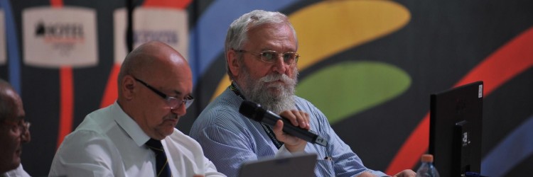 BOGDAN O PIOTRZE I PIOTR O BOGDANIE, CZYLI O DWÓCH TAKICH, CO SŁOWEM DŹWIGAJĄ….