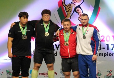WIOZĄ DO POLSKI DWA MEDALE I FLAGĘ FISU. 6. AMŚ 2018 W BIAŁEJ PODLASKIEJ!