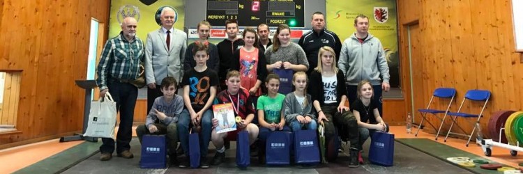 ZAWISZA POWITAŁ SEZON Z JUNIORAMI KUJAWSKO-POMORSKIEGO