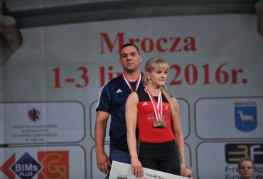 KATARZYNA KRASKA NIE JEDZIE NA UNIWERSJADĘ, ADAM KRASKA WALCZY O ZDROWY KRĘGOSŁUP!