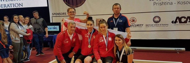 PAULINA RUTKOWSKA TRZECIA W KAT. 58 KG U17, WIKTORIA WOŁK NA POZYCJI PIĄTEJ! 