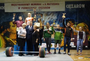 PAMIĘĆ, SZACUNEK, SOLIDNY POZIOM SPORTOWY. 14. MEMORIAŁ ANDRZEJA MATUSIAKA.
