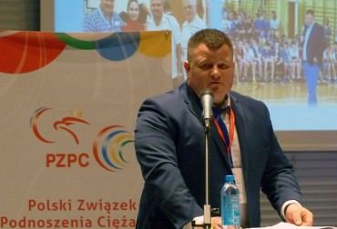 Prezes PZPC Mariusz Jędra: - Na święta i Nowy Rok życzę zdrowia i pomyślności! Jedne mamy ciężary, jeden związek i jedne barwy narodowe!