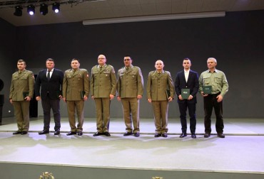 Związki podnoszenia ciężarów z Wojskiem Polskim są cały czas mocne. Wyróżnienie dla prezesa PZPC.