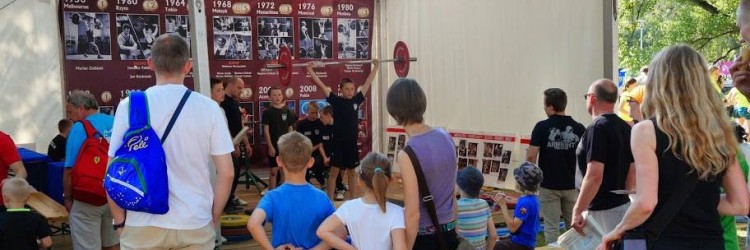 9 czerwca - 20. Piknik Olimpijski! Ciężary obecne w Parku Kępa Potocka.