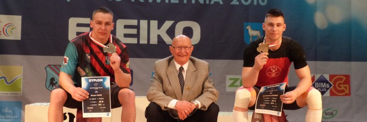 ZNAKOMITE WIDOWISKO W KAT. 85 KG JUNIORÓW. BARTEK ADAMUS POKONAŁ KACPRA KŁOSA!