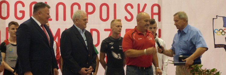 80. URODZINY WIELKIEGO TRENERA! ŚWIĘTOWANIE W GRONIE MŁODZIEŻY!