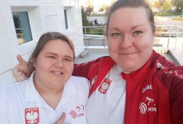 Dzielna postawa Magdy i Oli. Tygodniowe dźwiganie w Aszchabadzie zakończone. Results book!