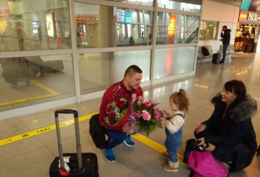 Aurelia najszczęśliwsza, bo tata wrócił!