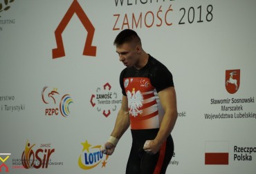 NAUKA JEST NAJWAŻNIEJSZA CZYLI WROTA DO PRZYSZŁOŚCI I MARZENIA O TOKIO.