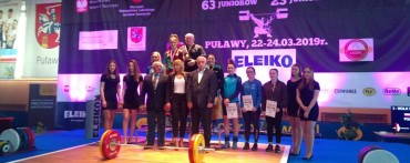 Najlepsi - Wiktoria Wołk i Bartłomiej Adamus. Ciężary pod osłoną nocy! MP U20 w Puławach.