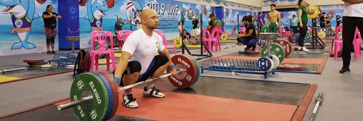 Krzysztof Zwarycz 16. w kat. 81 kg. W Pattayi do niedzieli grano siedmiokrotnie hymn chiński!