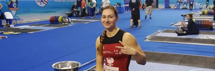 Jolanta Wiór 11 w kat. 71 kg. Amerykański dublet i sześciu medalistów w kat. 89 kg.