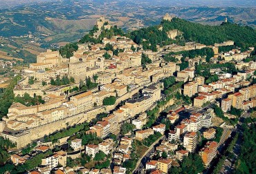 DO TOKIO PRZEZ SAN MARINO. PUCHAR MORZA ŚRÓDZIEMNEGO Z POLAKAMI. 