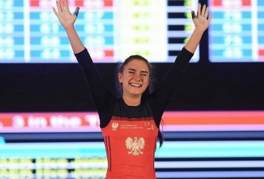 ZNALEZIONE MIEJSCE NA ZIEMI, MARZENIA O PARYŻU, DRZEMKA I NALEŚNIKI