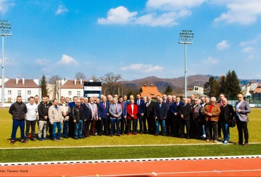 KOLEJNYCH 60 LAT NA SANOCKIM GRYFIE !
