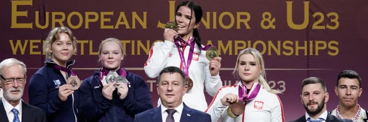 M. DOŁĘGA ZŁOTO, M. MARACH I P. BĘBEN Z MEDALAMI BRĄZOWYMI.