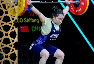 W KAT. 59 KG KOBIET MEDALE ZGARNĘŁA MŁODOŚĆ...