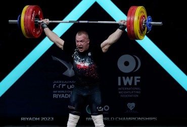 364 KG DANIELA GOLJASZA, 27. MIEJSCE MARTYNY DOŁĘGI, DZIŚ START ARSENA KASABIJEWA