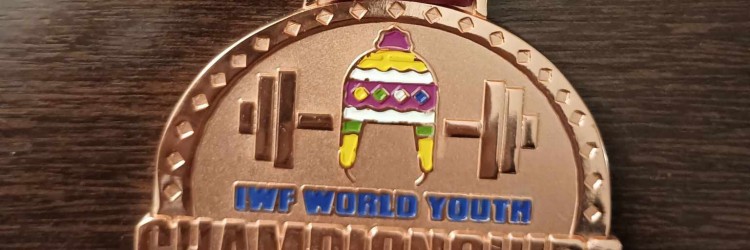 MŚ U 17 W LIMIE. DAWID LISIAK TRZECI W KAT. 81 KG. WYSOKIE LOKATY JEGO KOLEŻANEK I KOLEGÓW. UDANA WYPRAWA DO PERU.