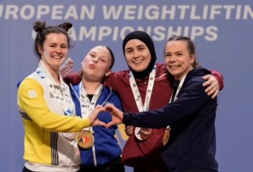 M. KOMOROWSKI 9, Z. POŁKA 17. W ŚRODĘ STARTUJE TRÓJKA BIAŁO-CZERWONYCH.