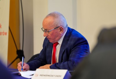 PO WIELU LATACH POLSKI PRZEDSTAWICIEL PONOWNIE W STRUKTURACH IWF