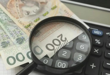 WYNAGRODZENIA PREZESA I KOSZTY ZARZĄDU W LATACH 2023, 2024, 2025.