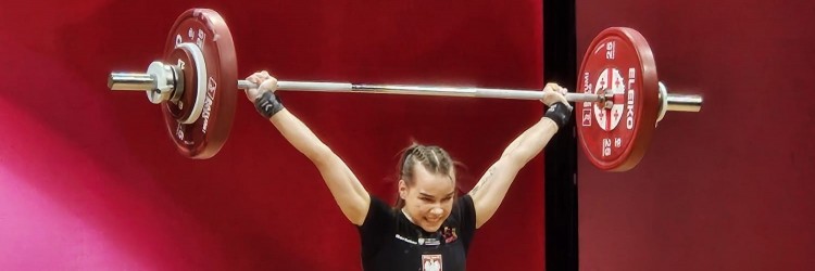 ME W BATUMI. MARIA POŁKA 9 W KAT. 58 KG. 