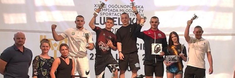 O. LEŚNIEWSKI NAJLEPSZYM ZAWODNIKIEM XXXII OOM W ŁUKOWIE
